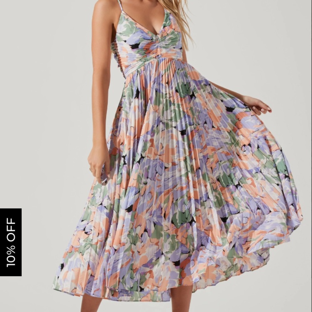 ASTR the Label Blythe Floral Dress